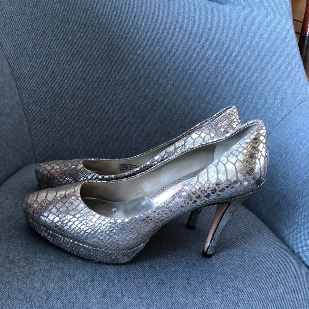 White House Black Market Shoes Heels - Picture 2 of 12